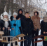 В Мценском городском парке культуры и отдыха педагоги и воспитанники Детско-юношеского центра провели ежегодную экологическую акцию «Покормите птиц зимой» - Газета Мценский край